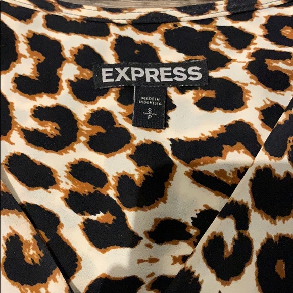 EXPRESS CHEETAH BUTTON DOWN - Picture 2 of 2